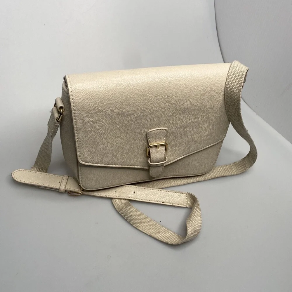 Forever 21 Small Ivory Off-white Crossbody Bag Vegan Leather Purse - Picture 8 of 10